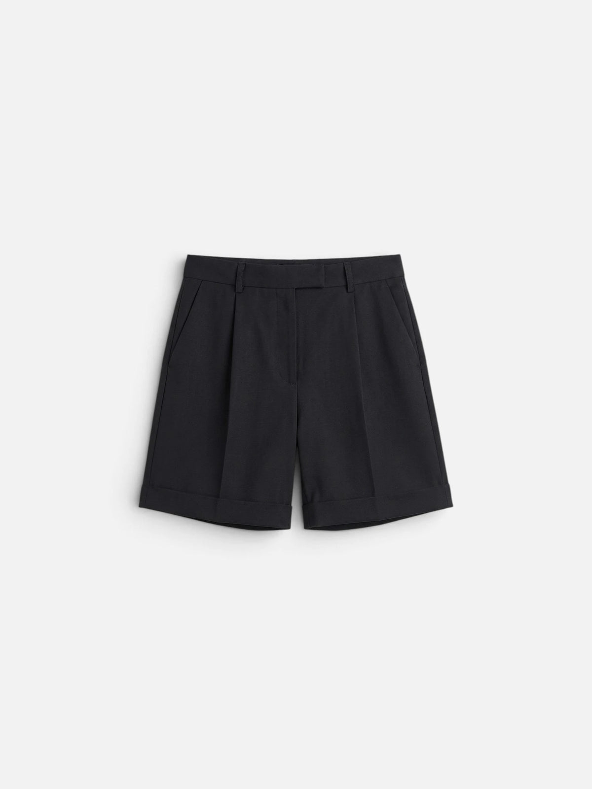 Studio Bermuda Short